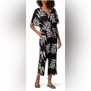 Fifteen Twenty Embroidered Black and White Leaf Set (Large Top, Medium Pants)